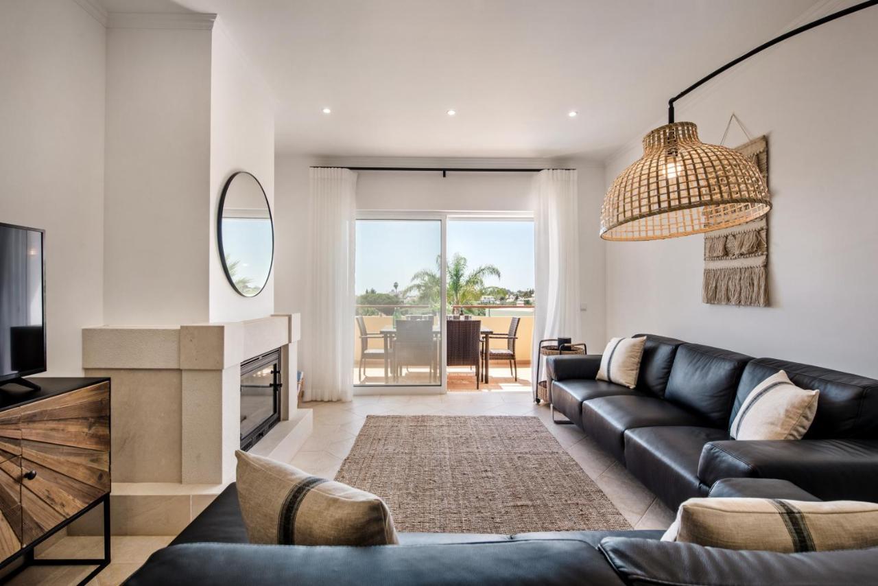 Beautiful Two Bedroom Apartment With Roof Terrace Carvoeiro  Buitenkant foto