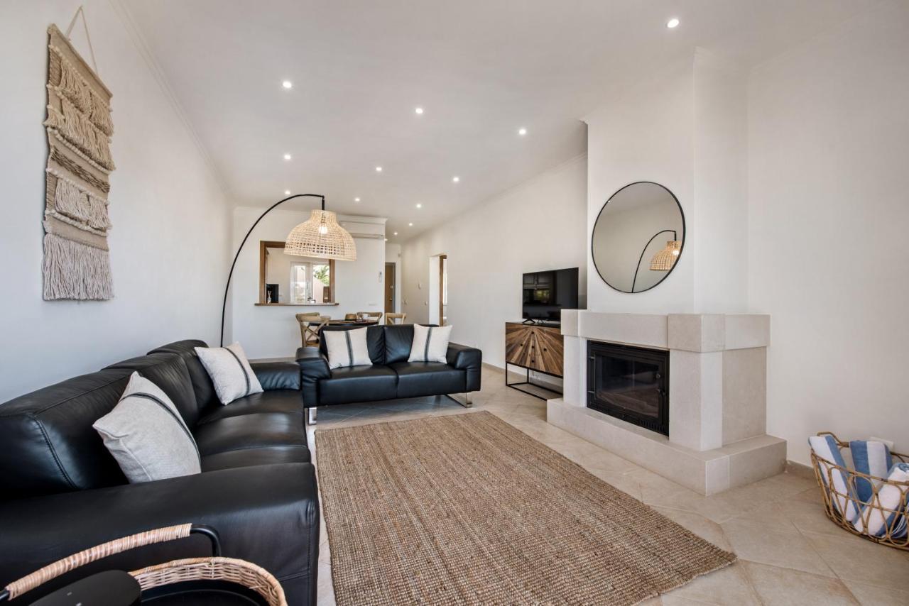 Beautiful Two Bedroom Apartment With Roof Terrace Carvoeiro  Buitenkant foto